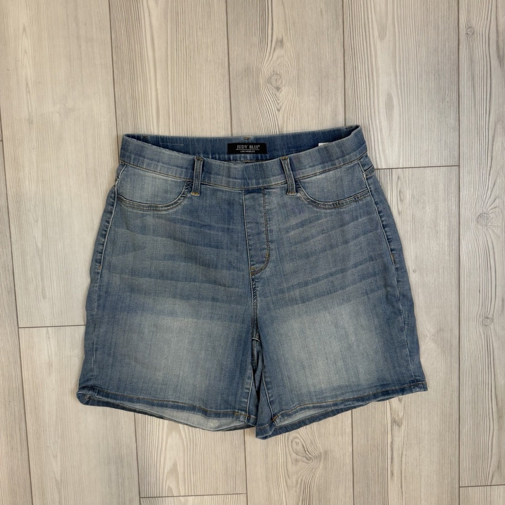 Judy‎ Blue Mazie Pull On High Rise Shorts Cuffed Medium Wash Size 1XL